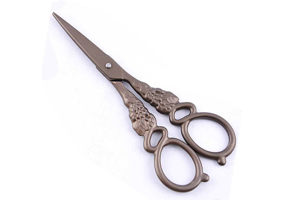 WI-1739 Vintage Bird Cuticle Scissors